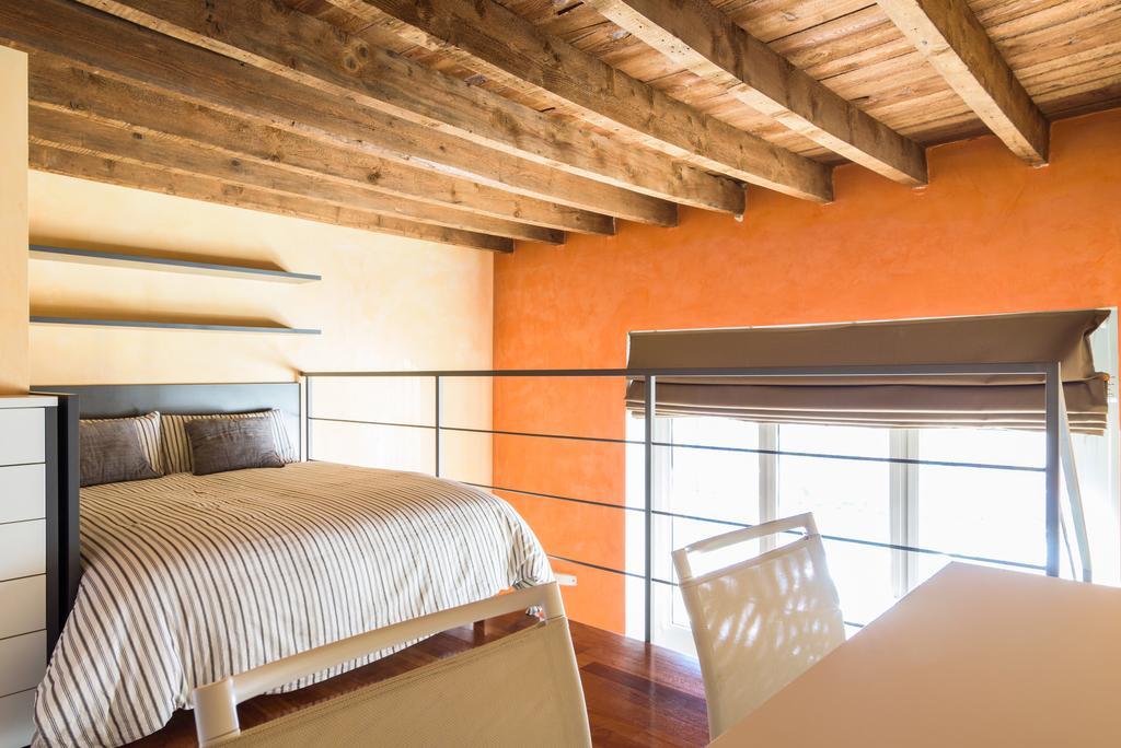Villoresi Apartment Milan